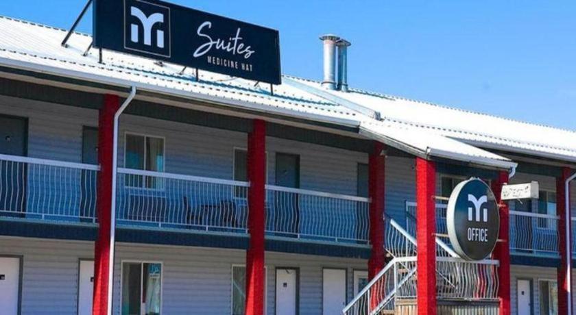 Medicine Hat Inn & Suites Экстерьер фото